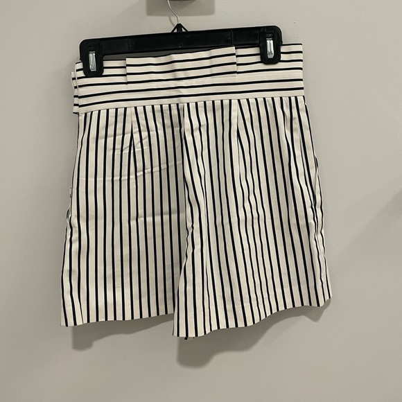 Zara Trafaluc Collection Paperbag Shorts Sz XS - Picture 2 of 4